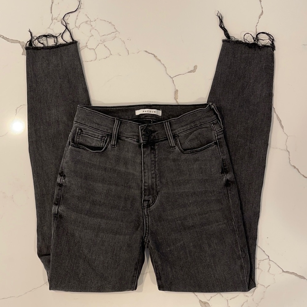 Pacsun Super High Rise Jegging Black Faded Size 25